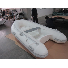 Barco de costilla de fibra de vidrio blanco puro de 2,8 m para pesca y deportes